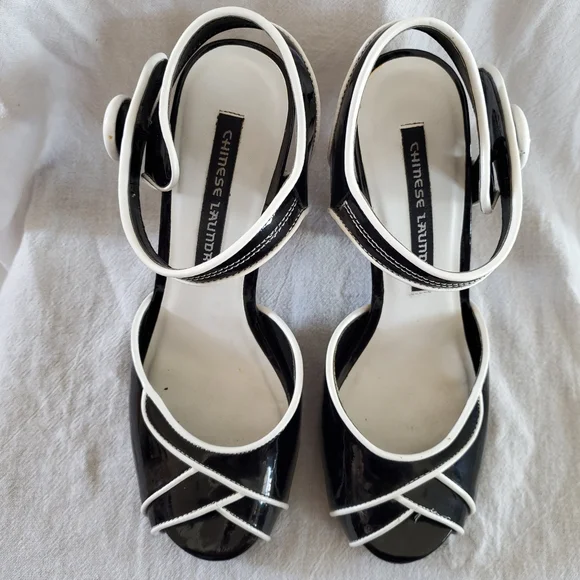 Chinese Laundry Black and White Heels - Picture 3 of 8